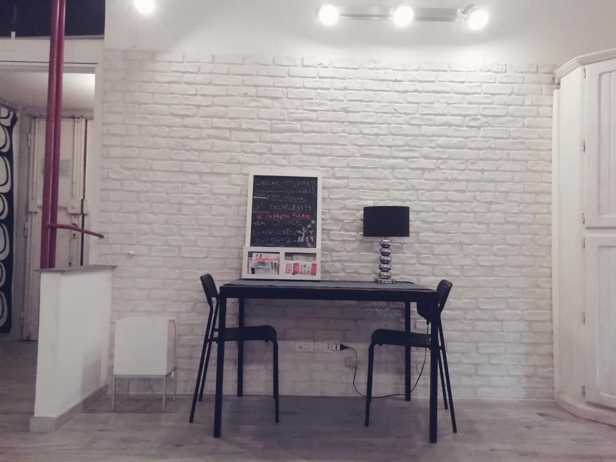 White Apartment ローマ エクステリア 写真