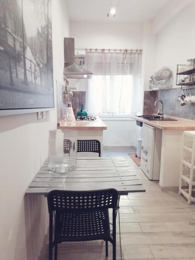 White Apartment ローマ エクステリア 写真